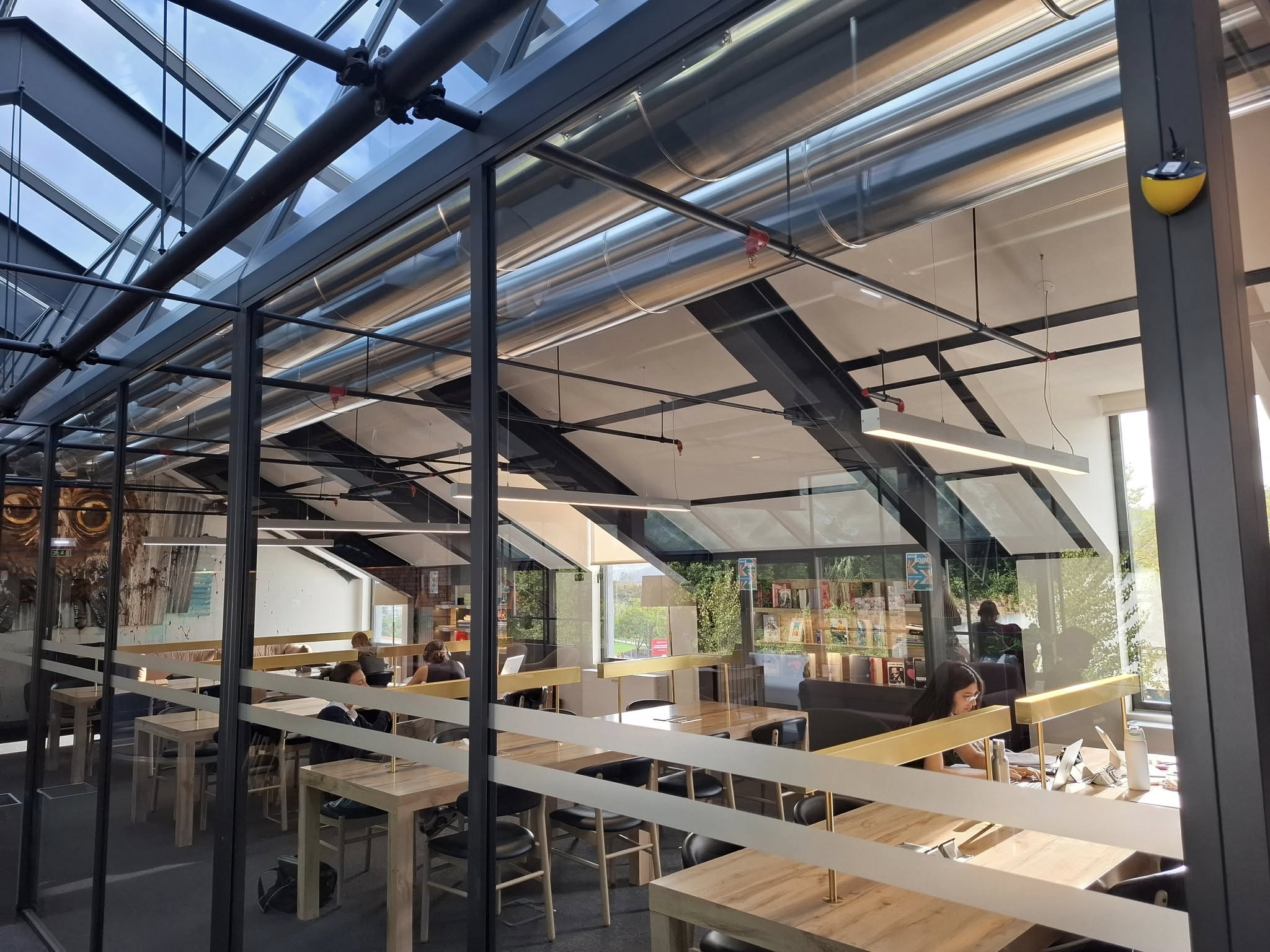 Галерия – снимка 7